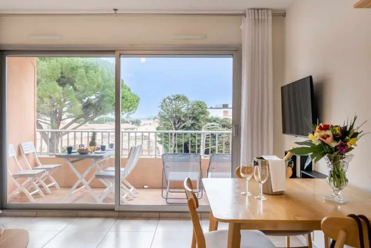  Studio EDEN AZUR, Antibes, Hello Côte d’Azur